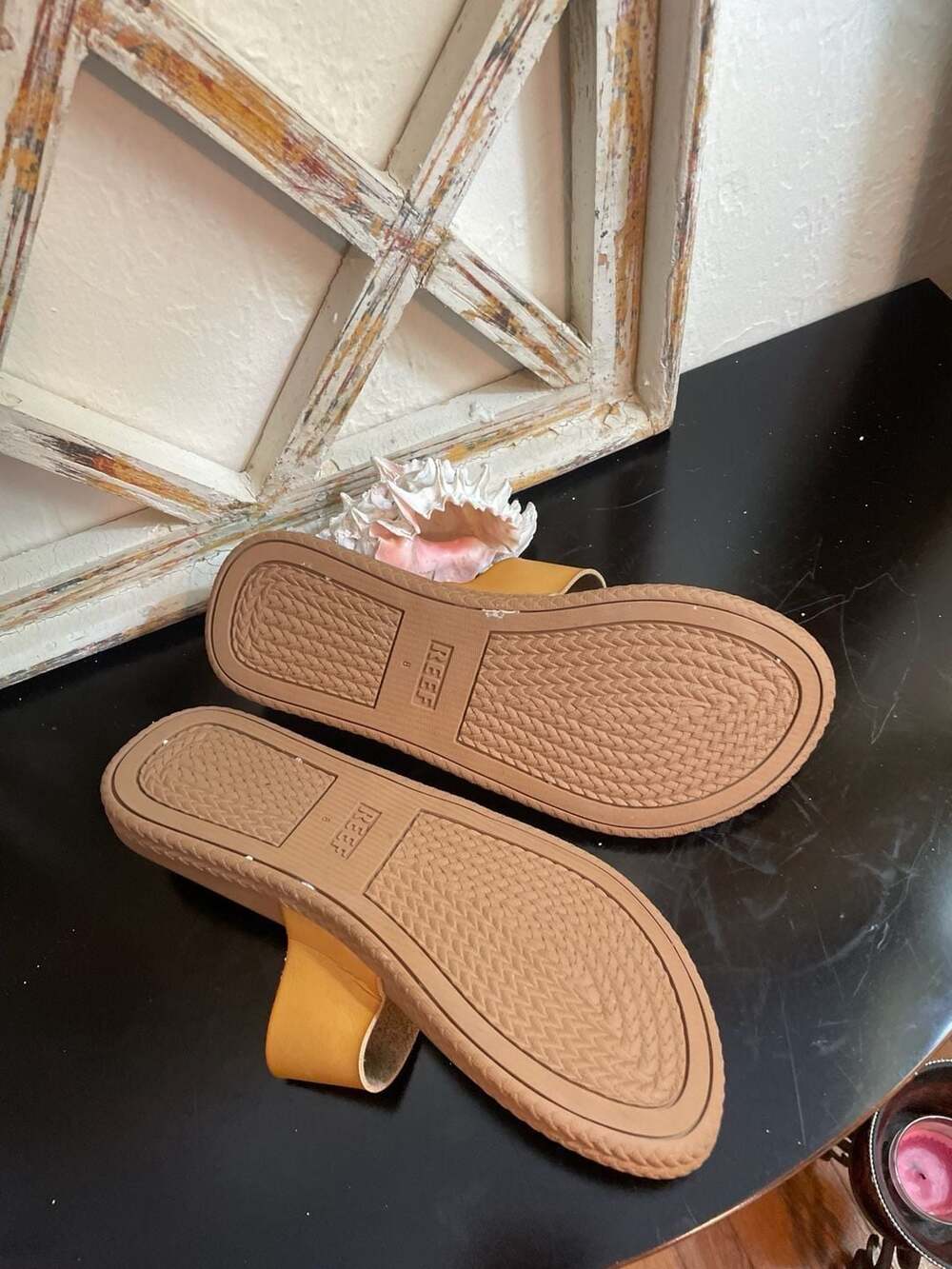 Reef Cushion Sol Women's Flip Flop Sandals in Tan Leather - Picture 4 of 6